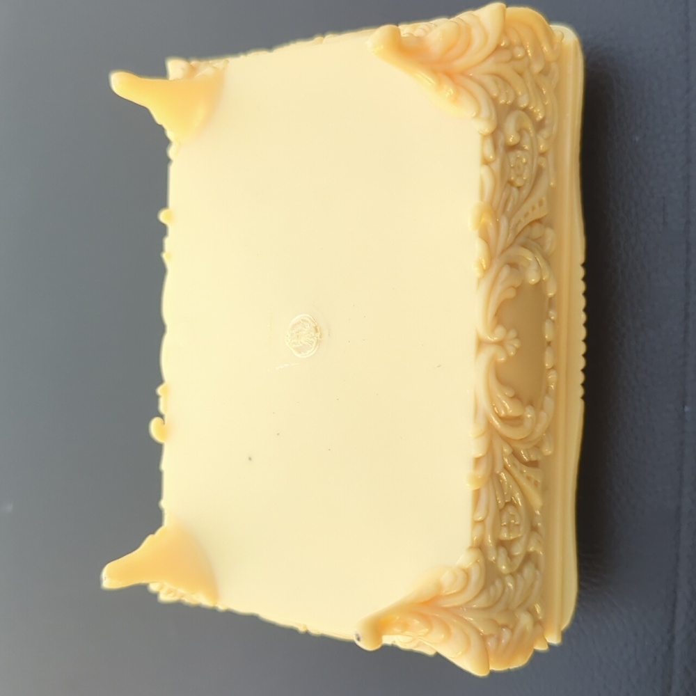 Plastic/Celluloid Jewelry Box - Picture 5 of 6